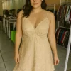 VESTIDO DOURADO DE RENDA E LANTEJOULAS - MERCATTO